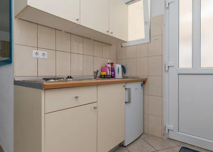 By The Sea Drasnice, Makarska - 6697 Apartment *